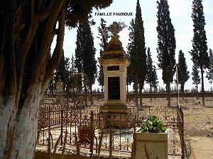 HAMMAM BOU HADJAR 2009 LE CIMETIERE   (22)